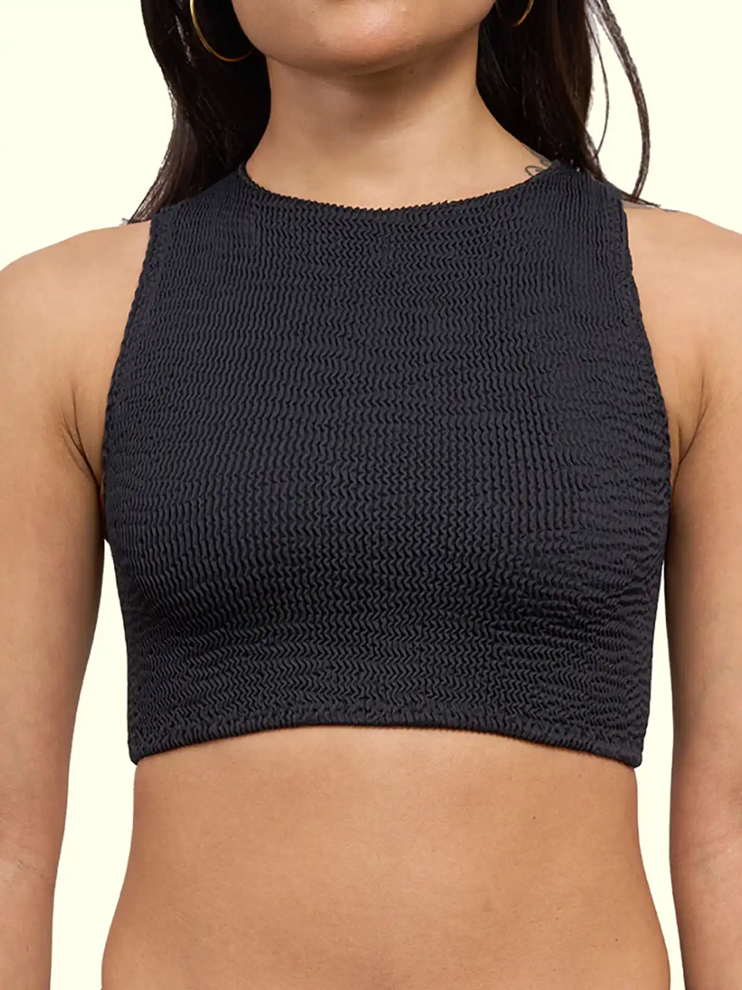 Top halter negro, de Calamoon (parte de arriba) 01