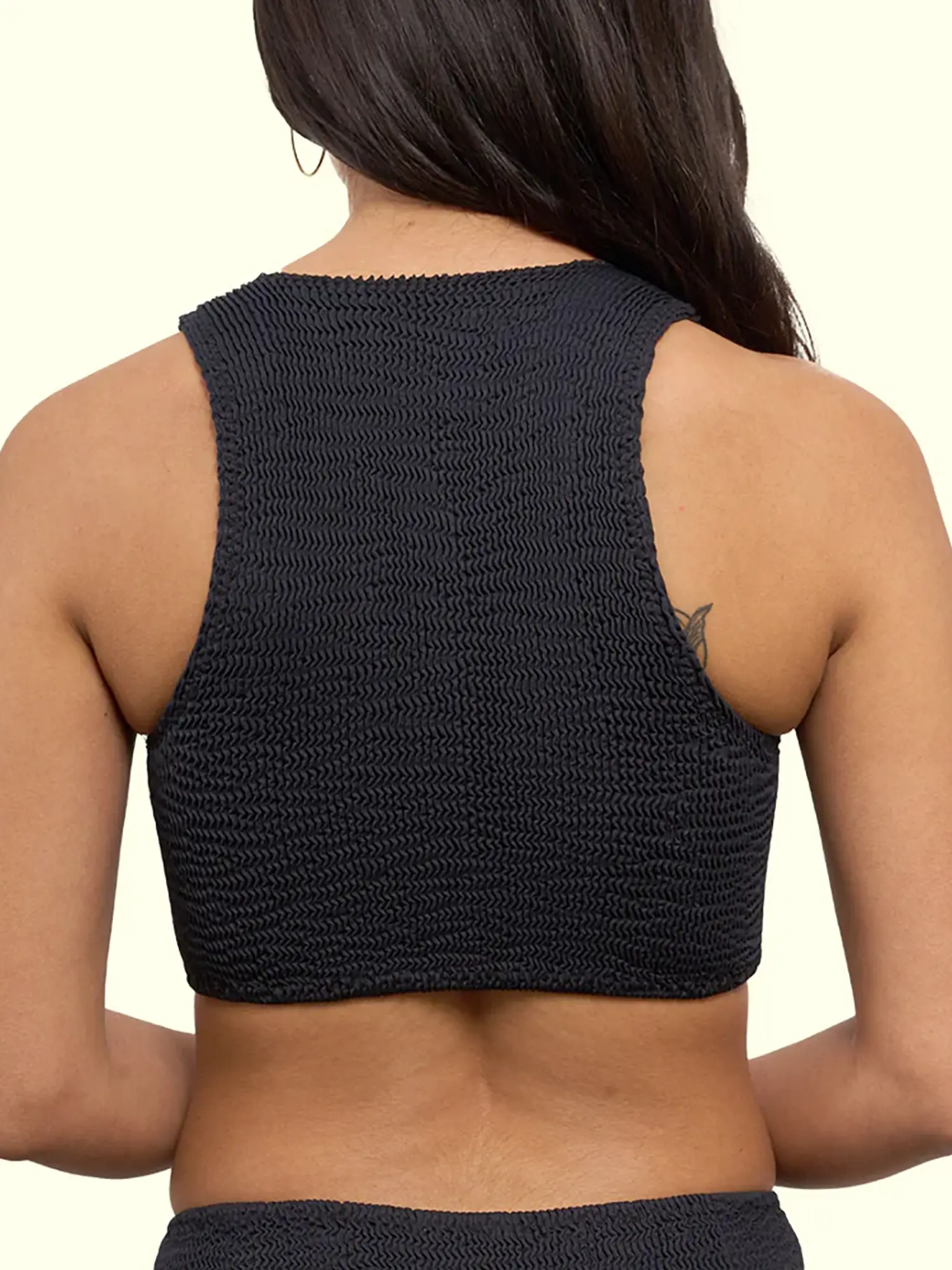 Top halter negro, de Calamoon (parte de arriba) 02
