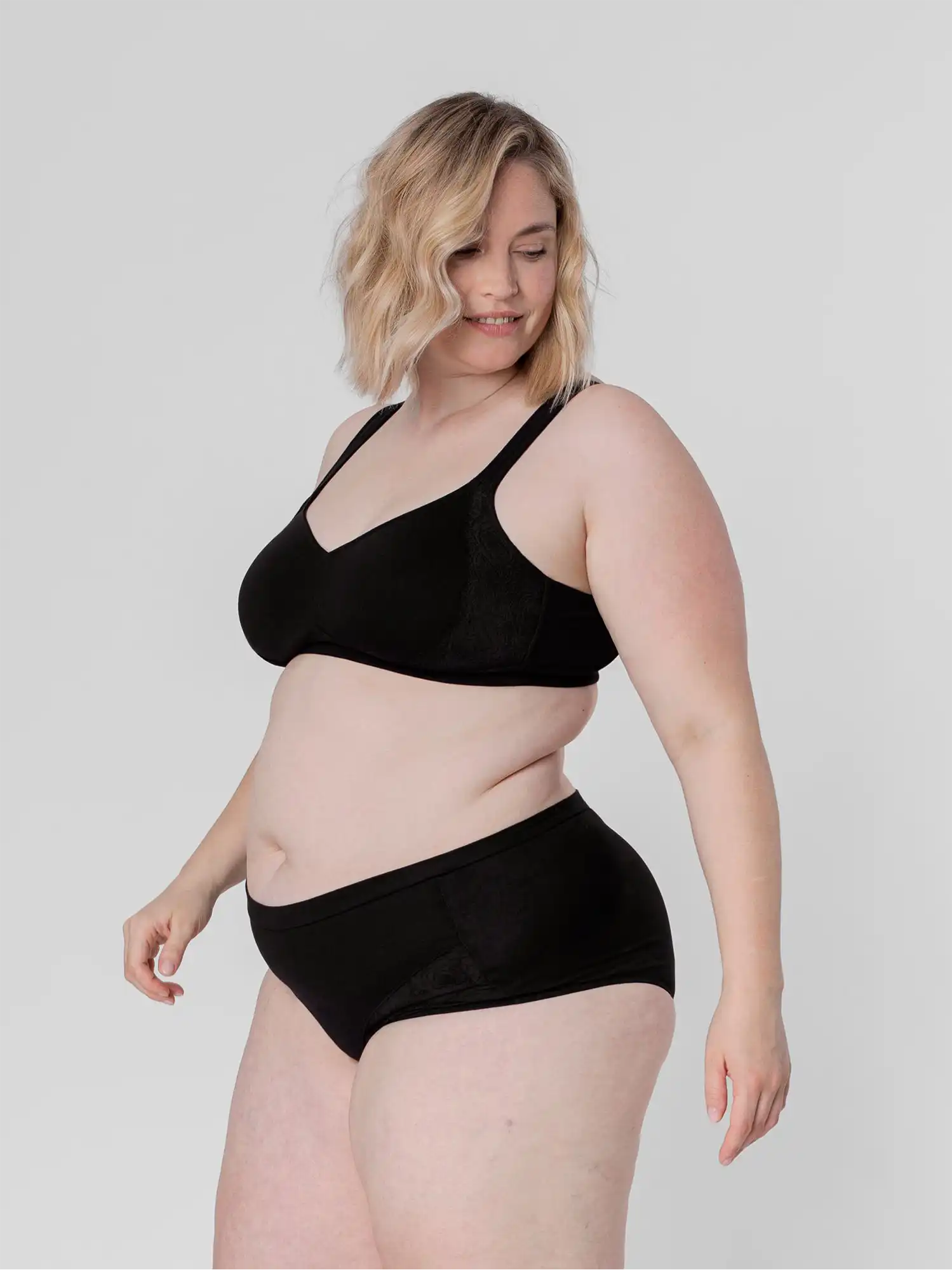 Conjunto Henriette sujetador sin aros y braga negra Erlich Textil 04