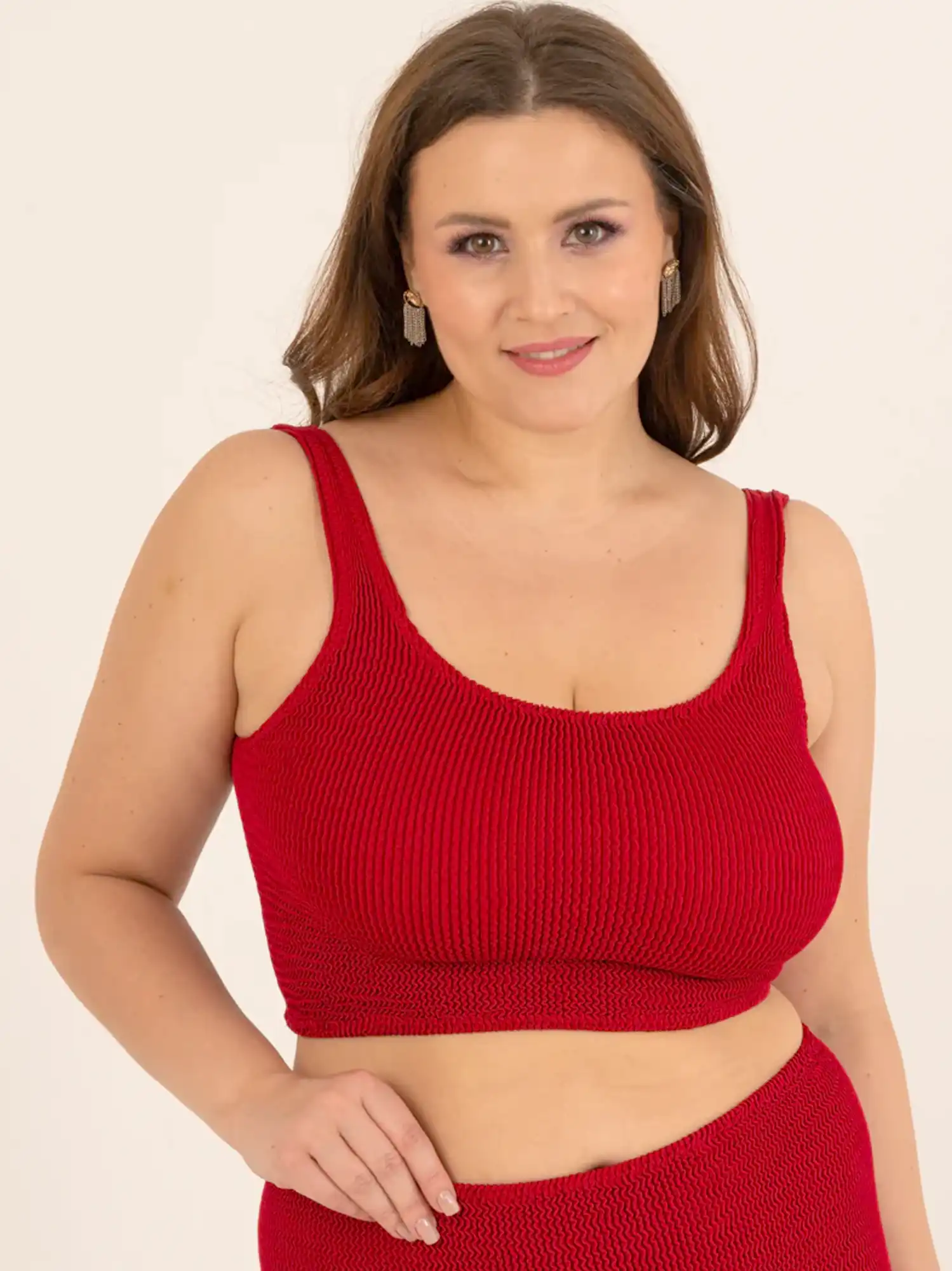 Bikini crop top deportivo rojo granate de Calamoon Ecometas 04