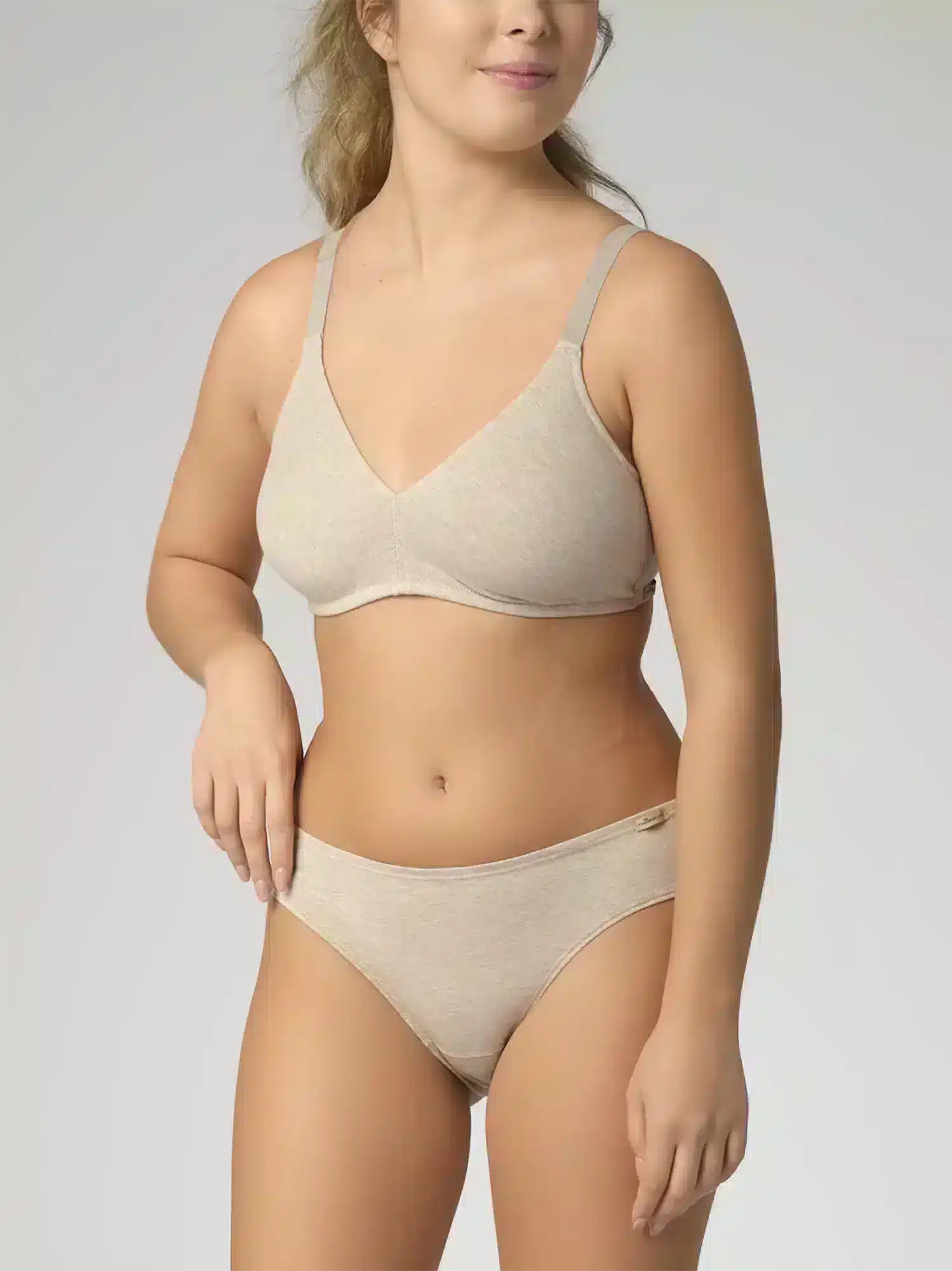 Conjunto algodón orgánico beige claro, de Comazo Earth