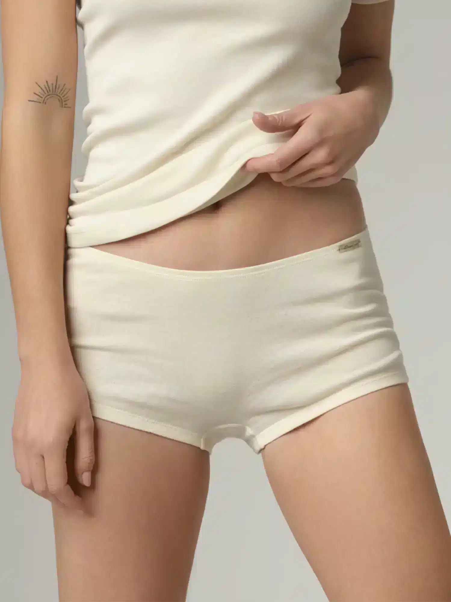 Culotte algodón orgánico 100% tipo short crudo, de Comazo Earth