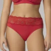Braga brasileña de algodón y encaje rojo coral, de Comazo 01