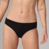 Bragas encaje negras de algodón orgánico, de Comazo 01