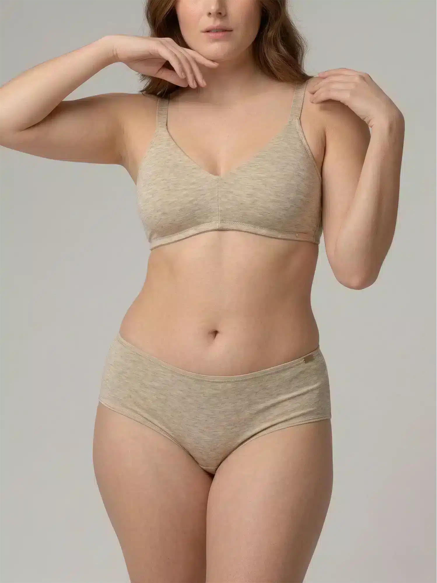 Conjunto de algodón orgánico beige, sujetador y culotte, de Comazo Earth 01
