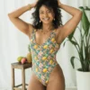 Bañador estampado de limones turquesa, de Sofía Natalia 03