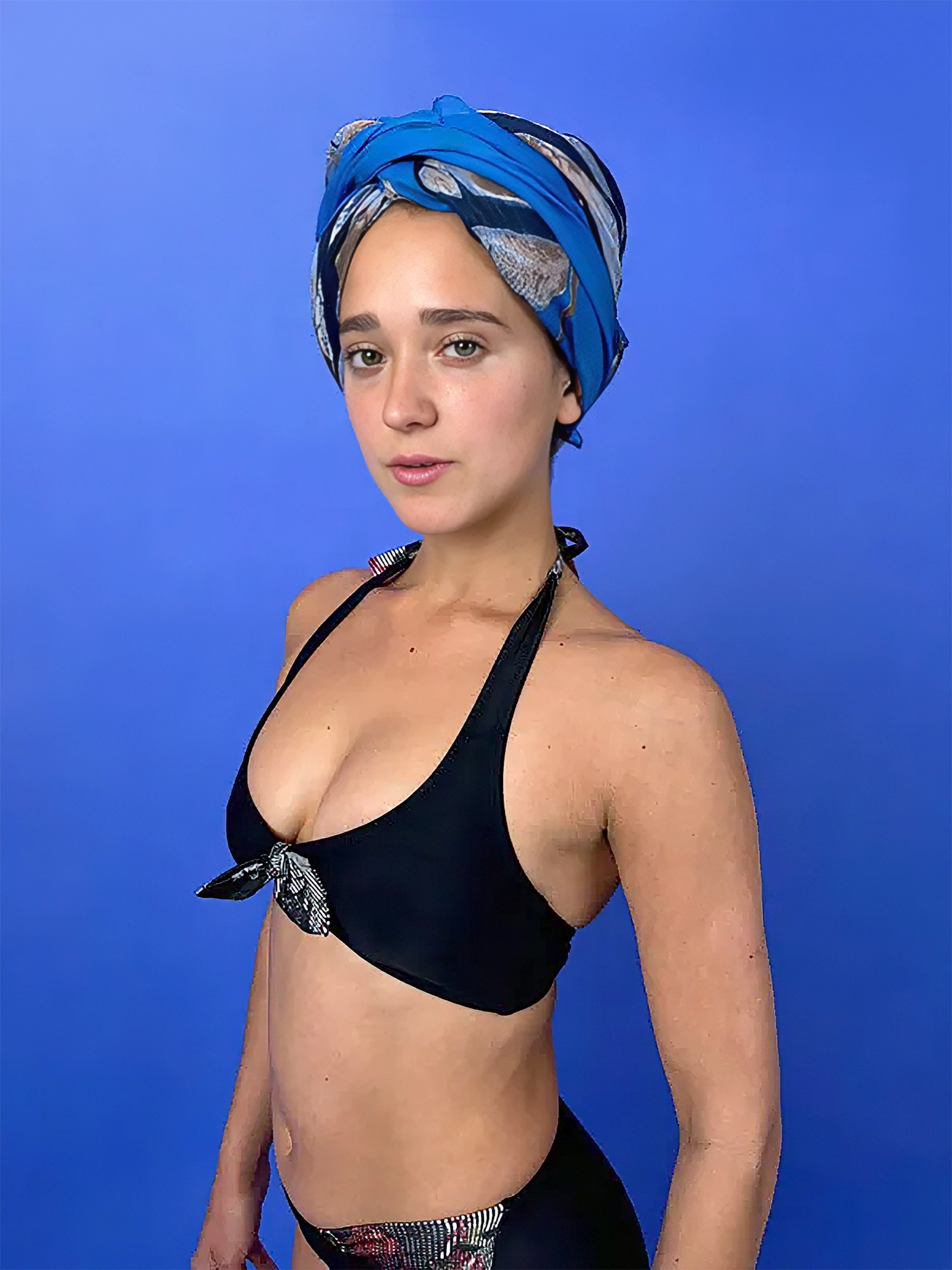 Bikini Antonella Negro de Ai! Culotte, top halter y braga alta 02