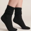 Calcetines de lana y algodón orgánico color negro, de Venga 02