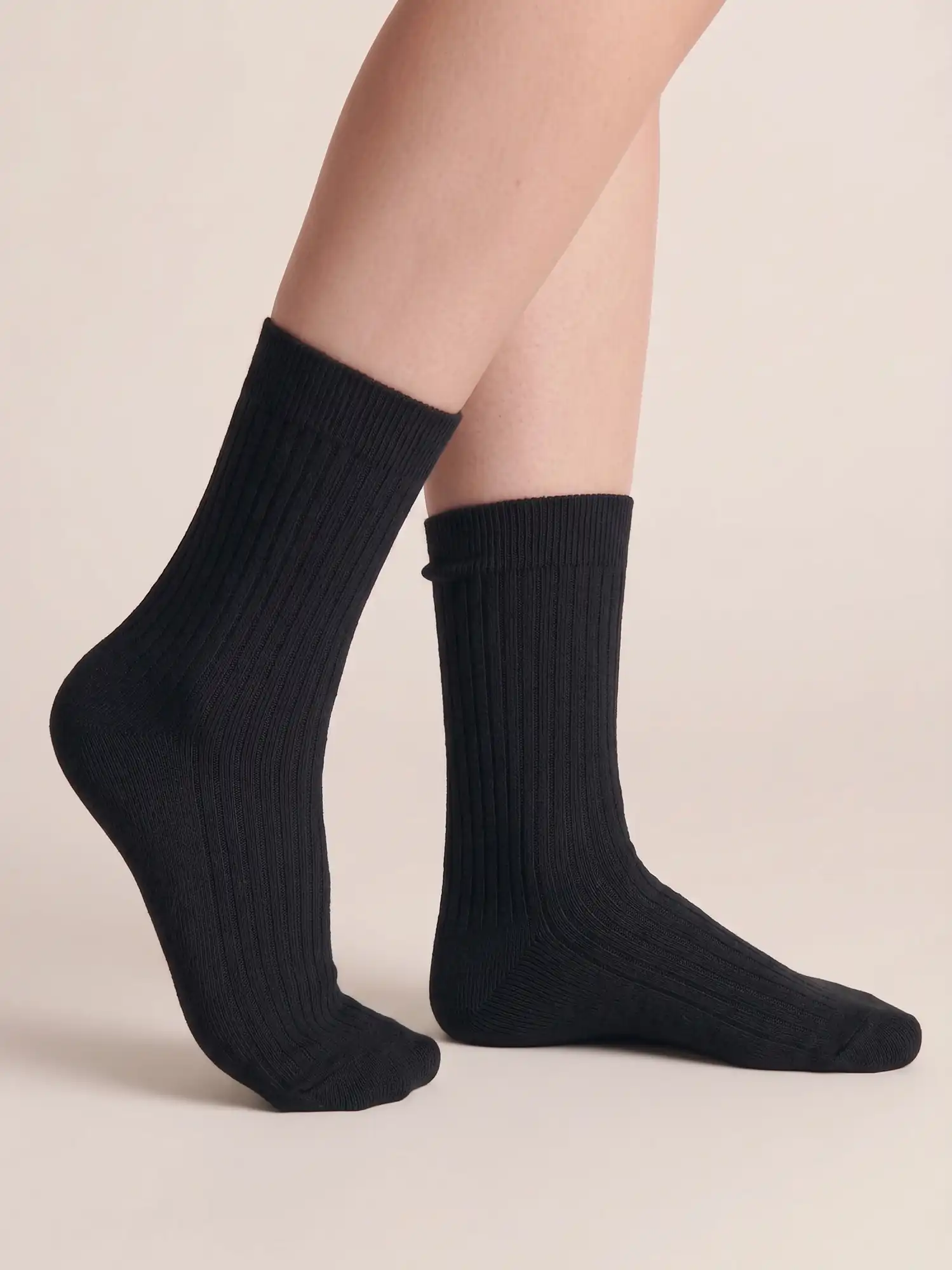 Pack 3 pares de calcetines de algodón orgánico negros, de Venga 02